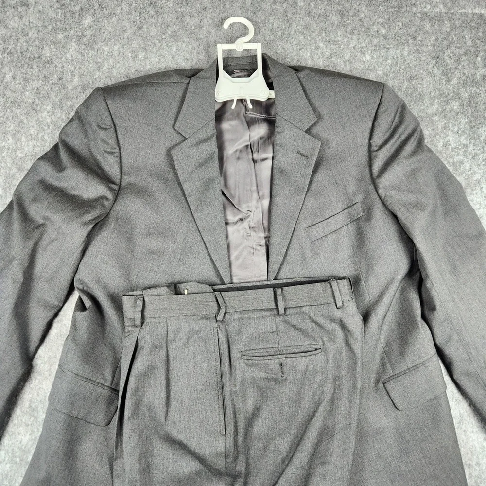 Jos A Bank Signature Collection Suit Men 44R Gray Wool Professional Business